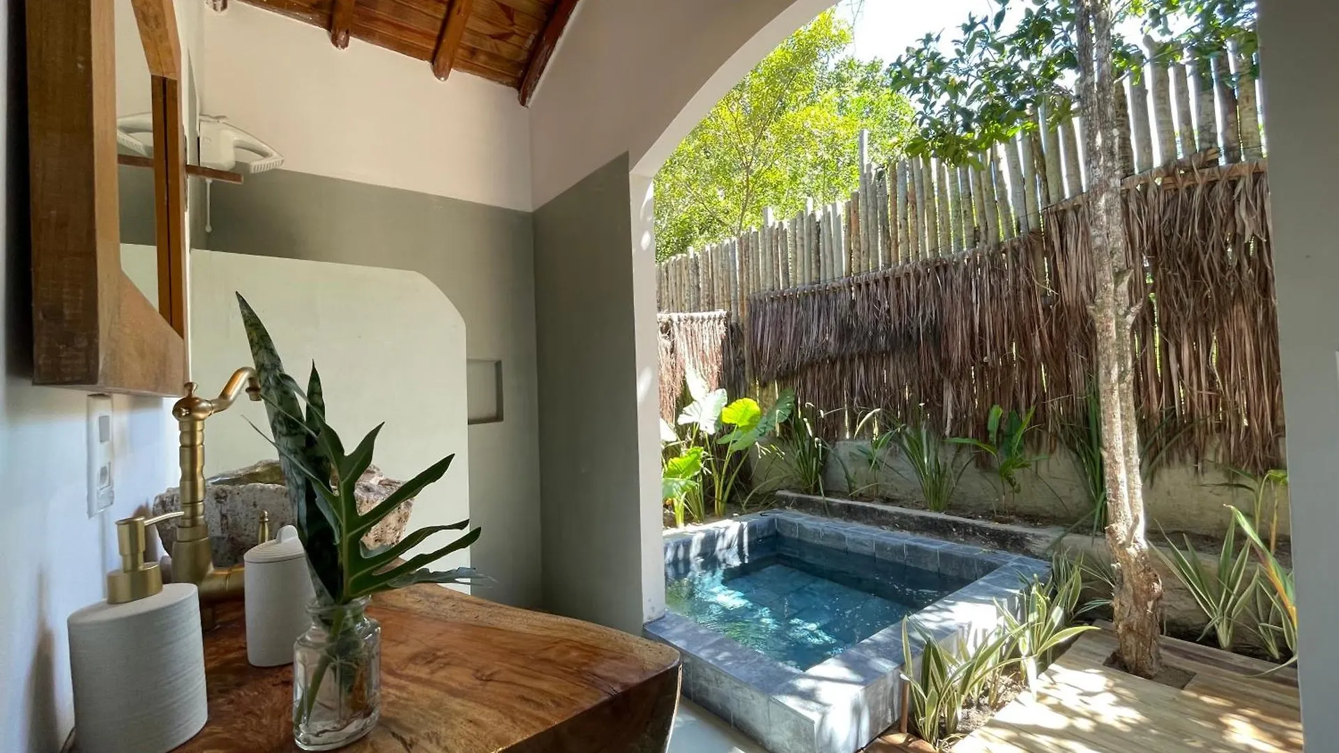 Trancoso Biriba Guest House Hotel